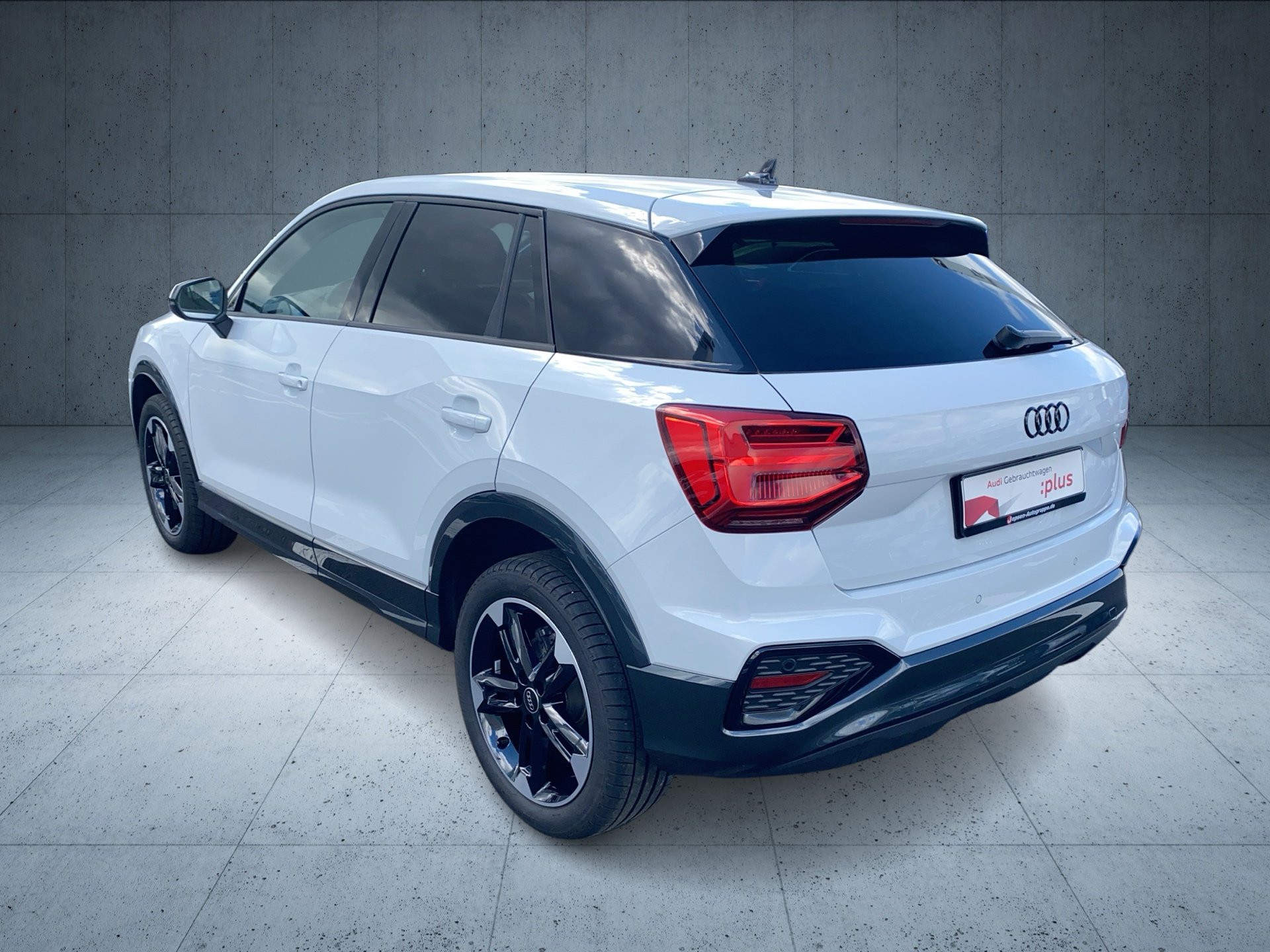 Q2 advanced 35 TFSI S tr.-2