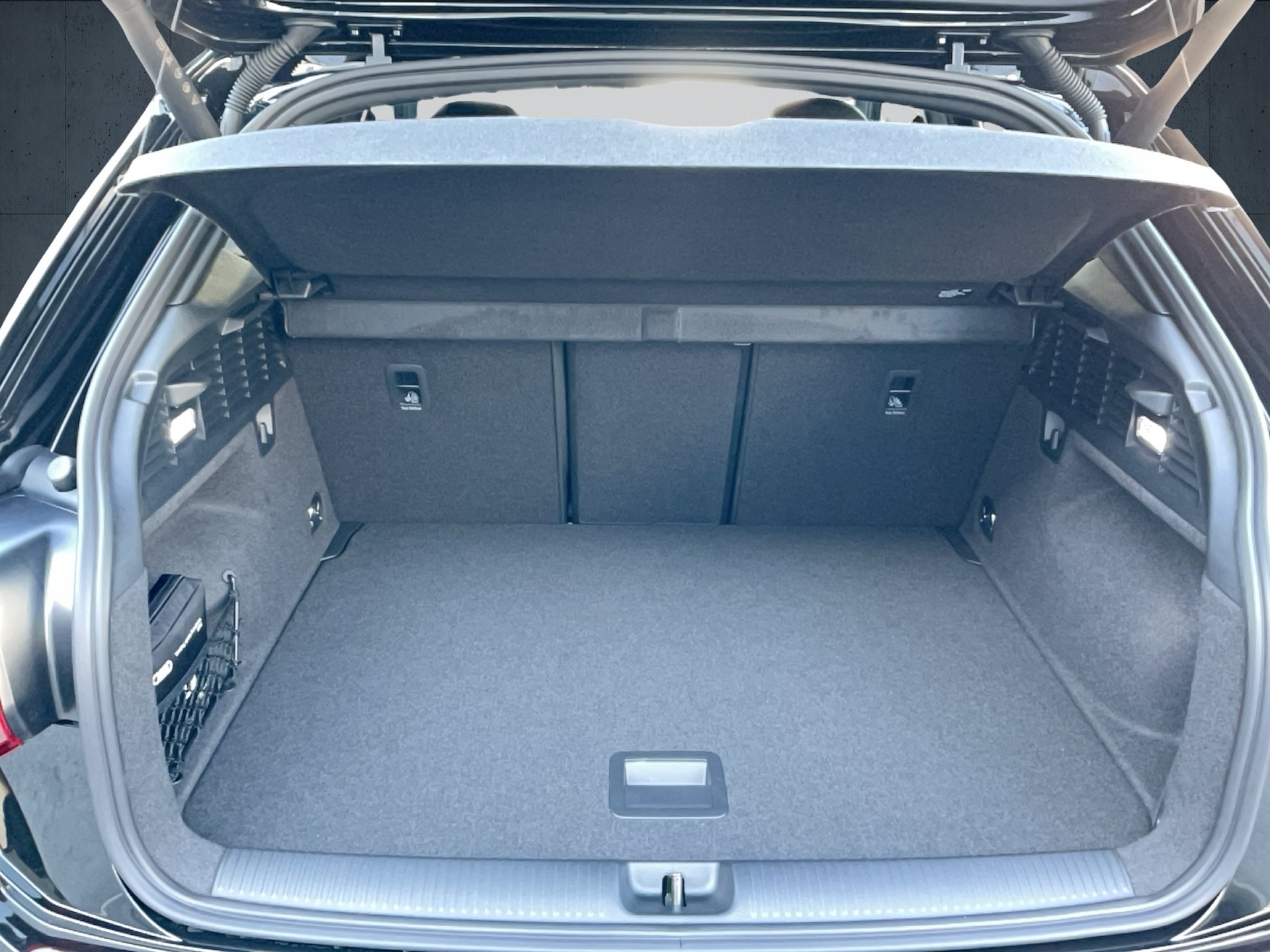 Q2 S line 40 TFSI qu. S tr-12