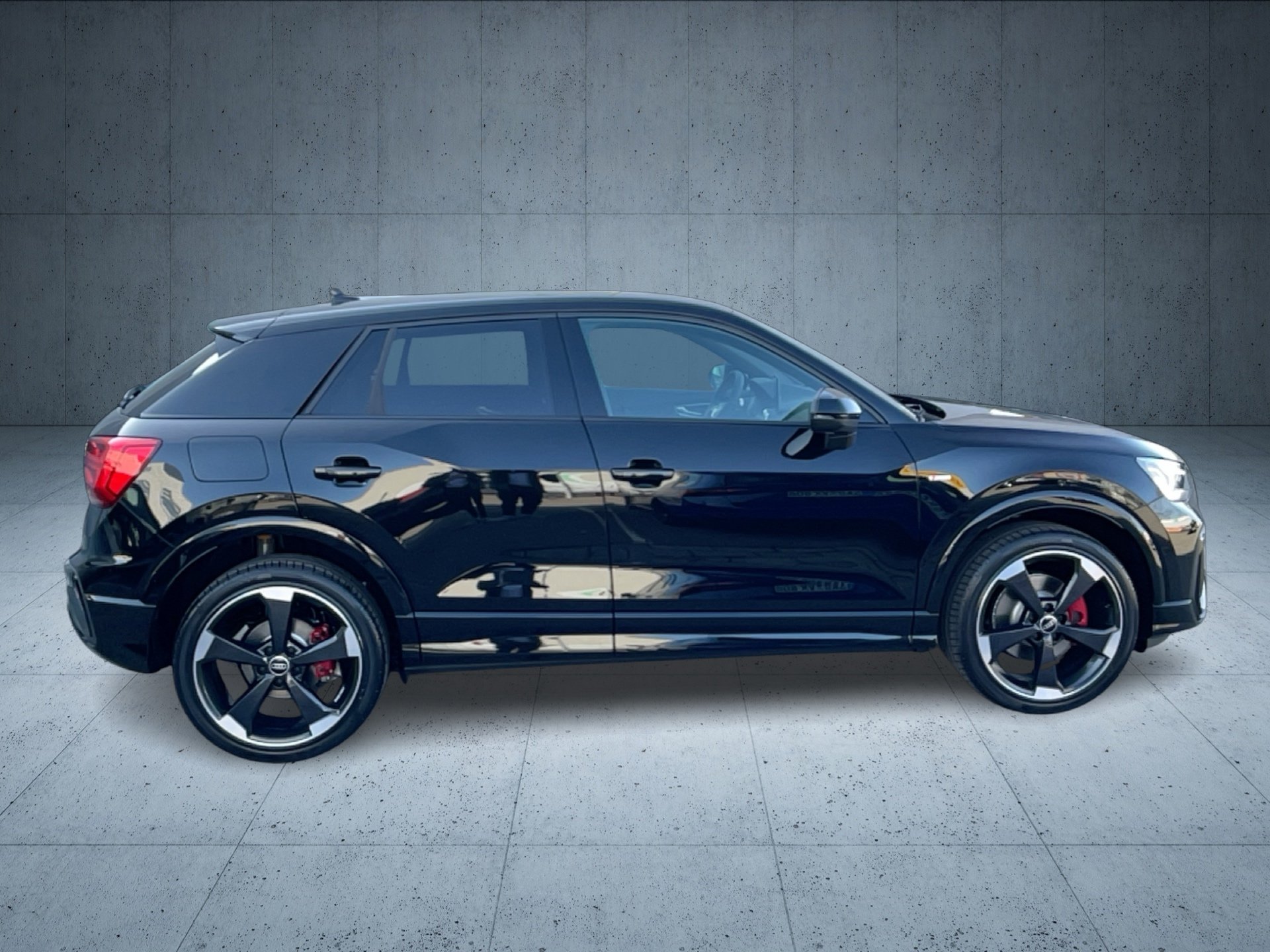 Q2 S line 40 TFSI qu. S tr-5