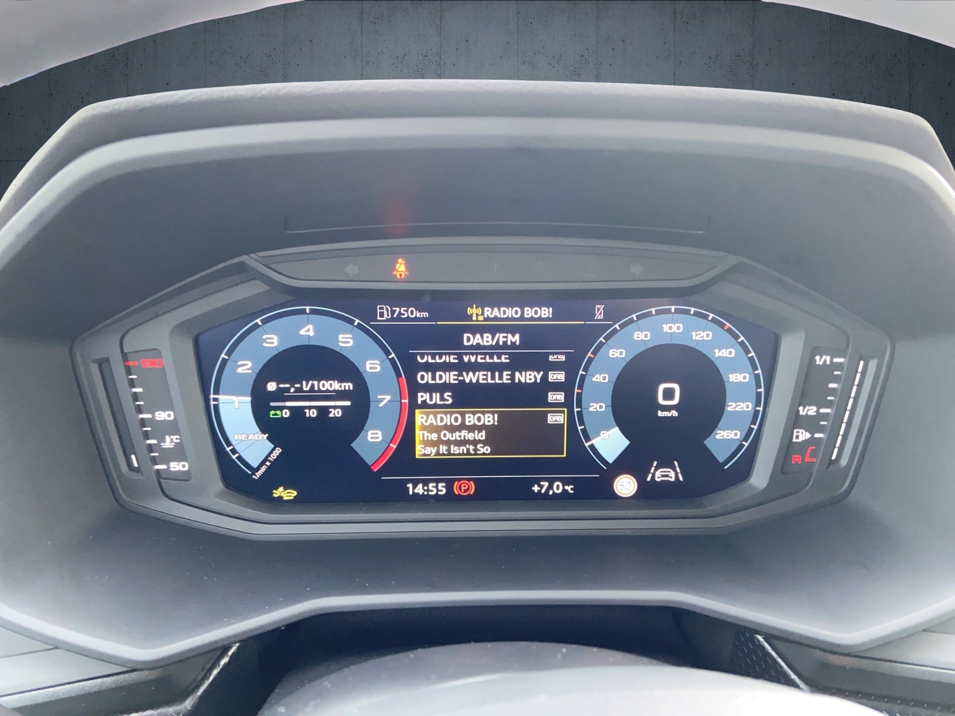 A1 Sportback Advanced 25 TFSI-9