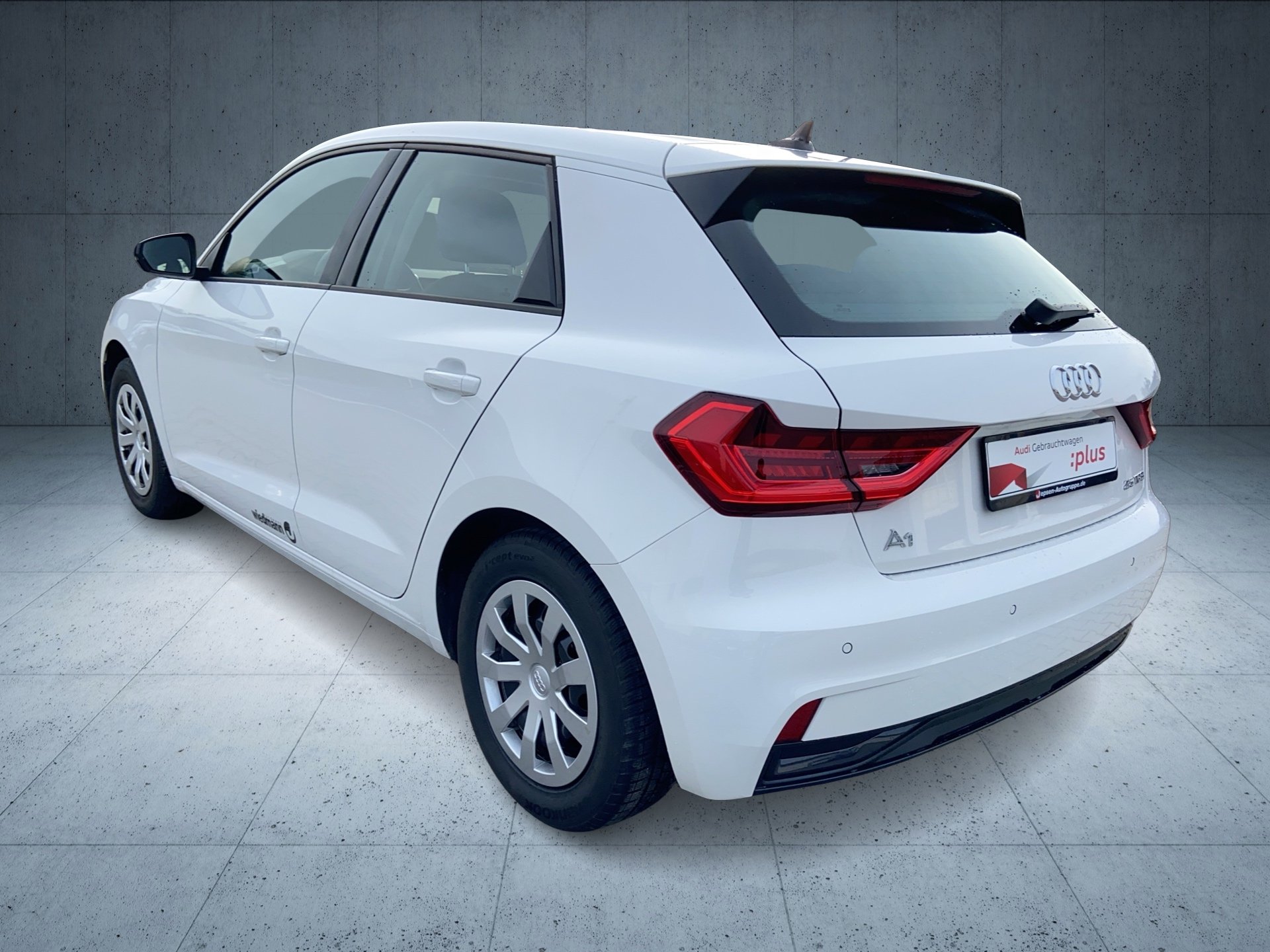 A1 Sportback Advanced 25 TFSI-2