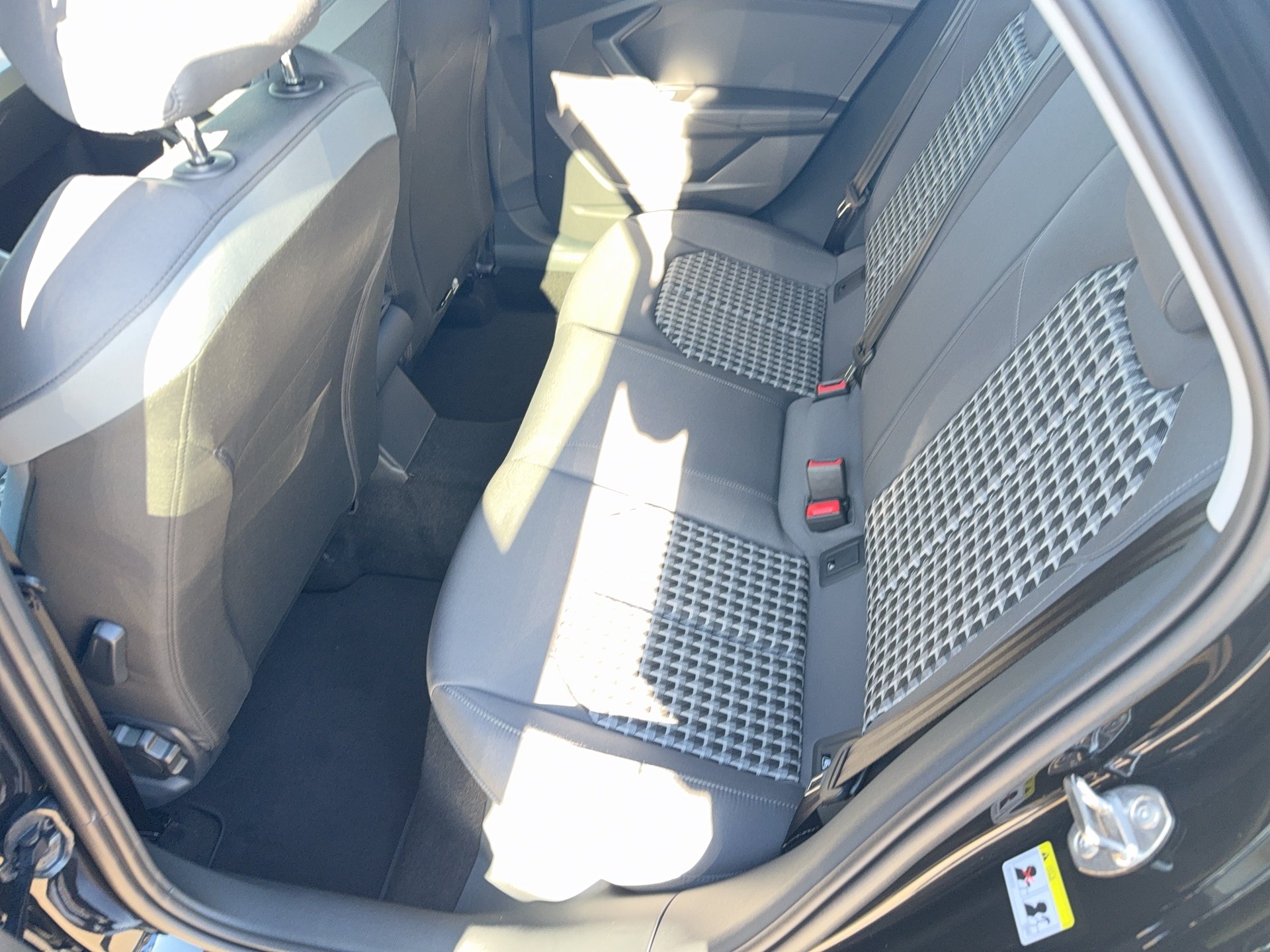 A1 Sportback 30 TFSI S tr.-11