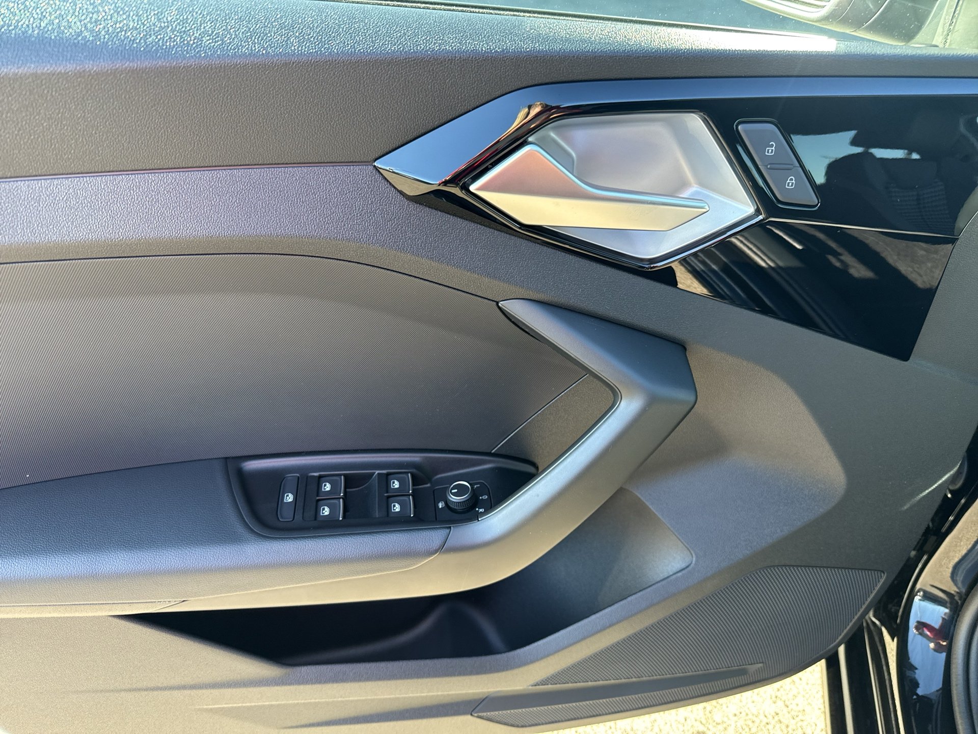 A1 Sportback 30 TFSI S tr.-13