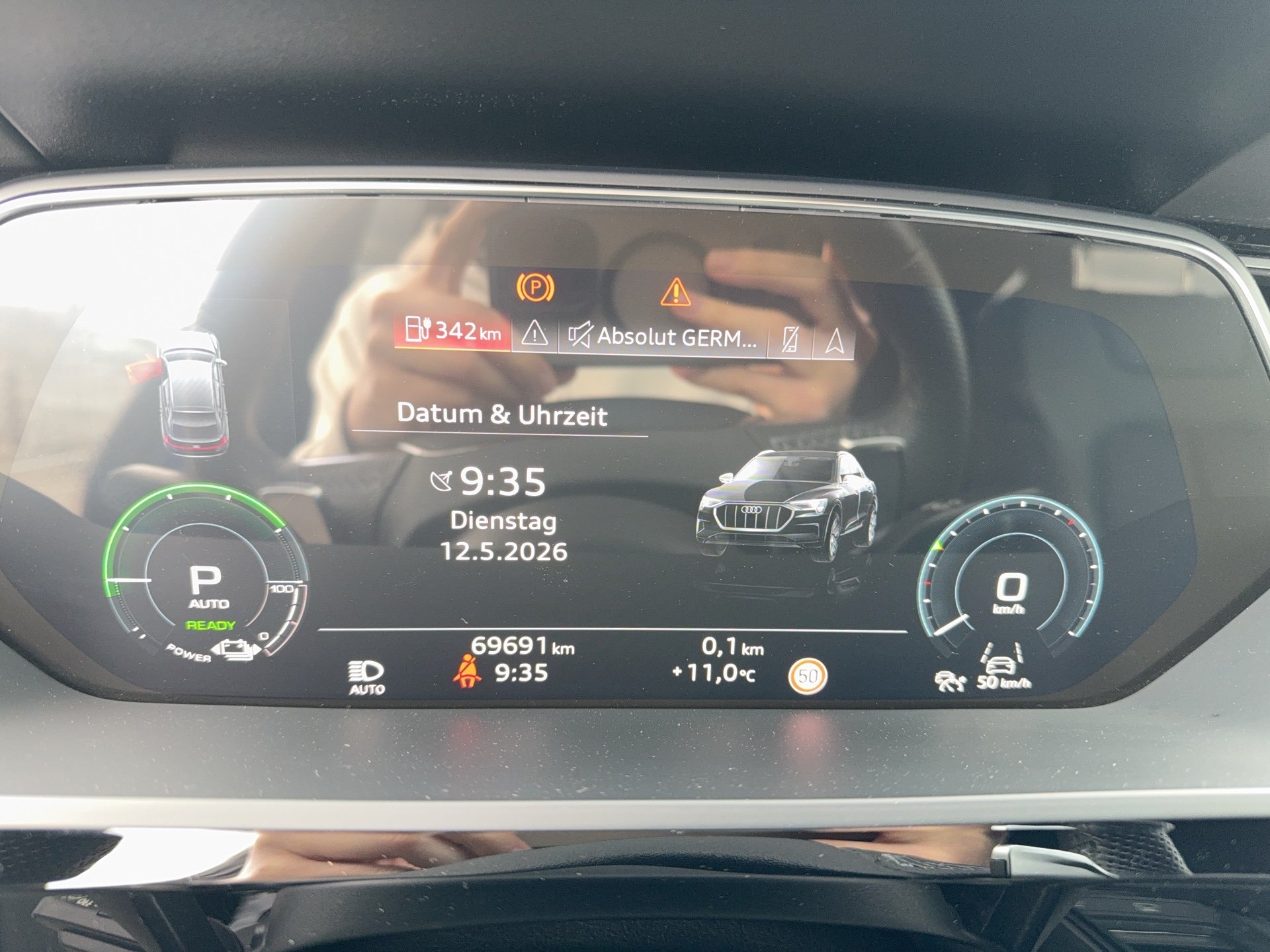 e-tron Sportback S line 55 qu-9