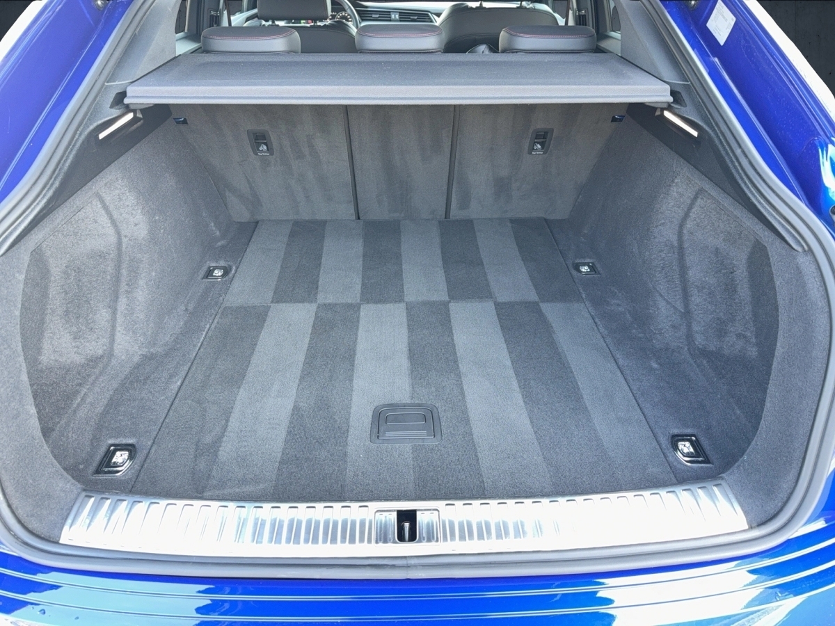 Q8 e-tron Sportback S line 50 qu-11