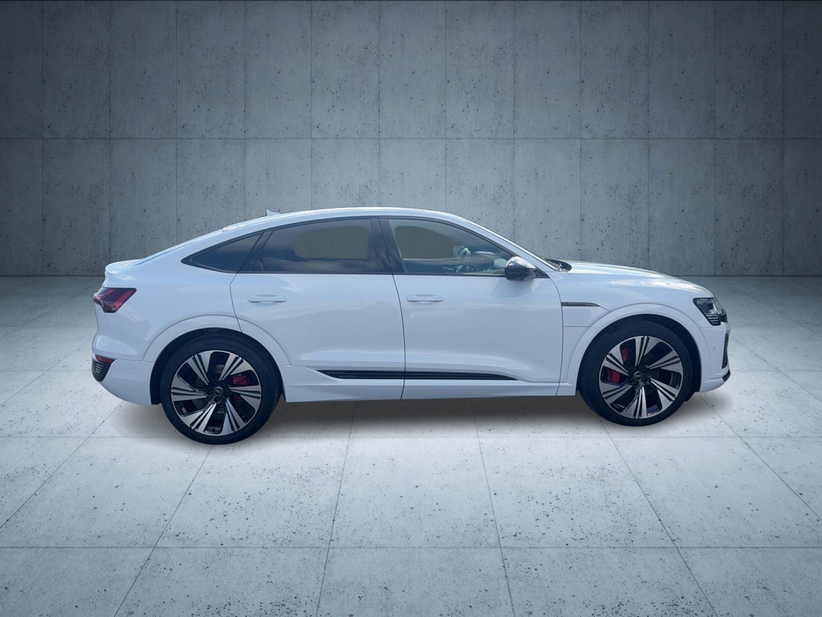 Q8 e-tron Sportback S line 55 qu-4