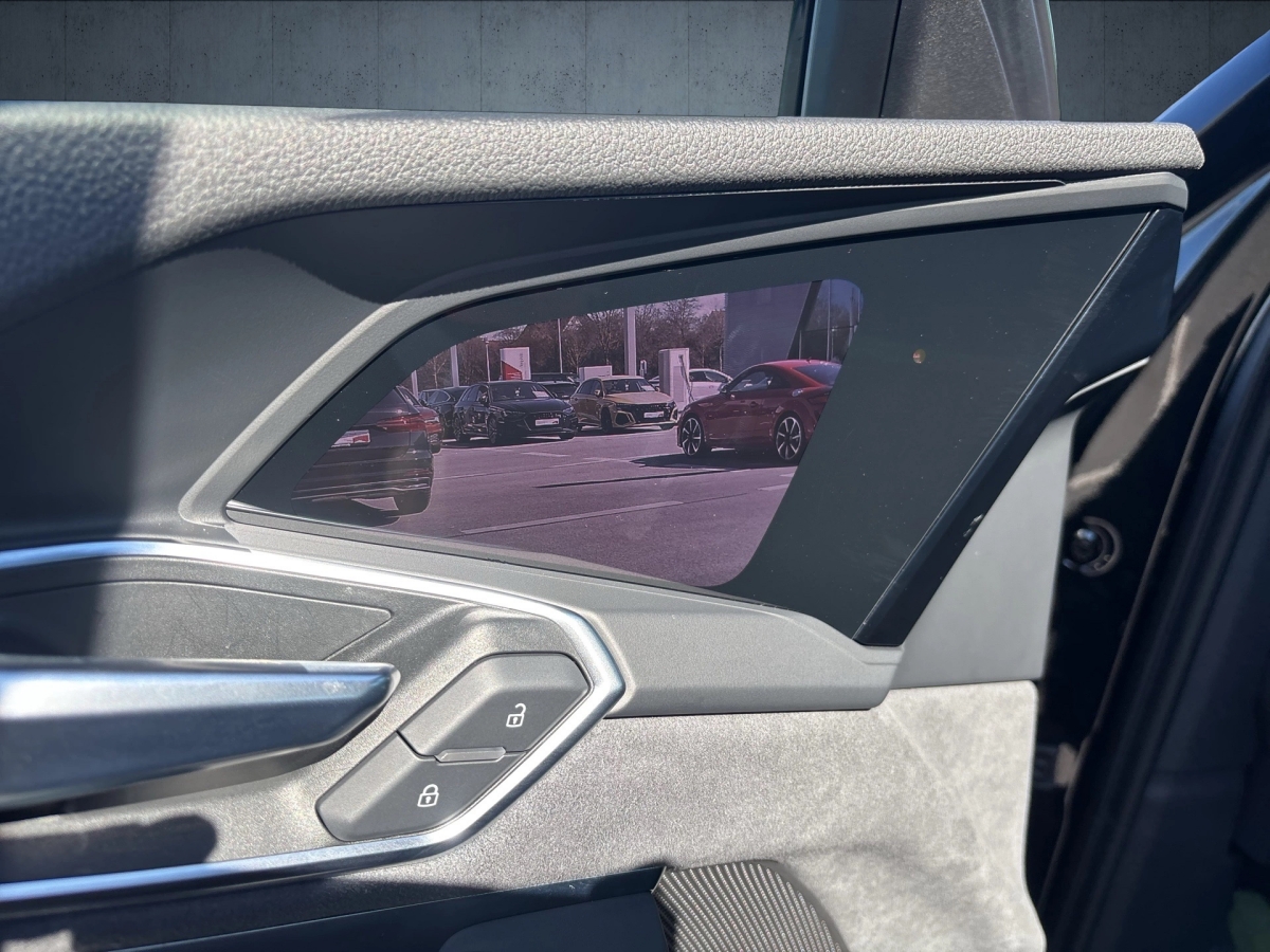 Q8 Sportback e-tron advanced 50 qu.-16