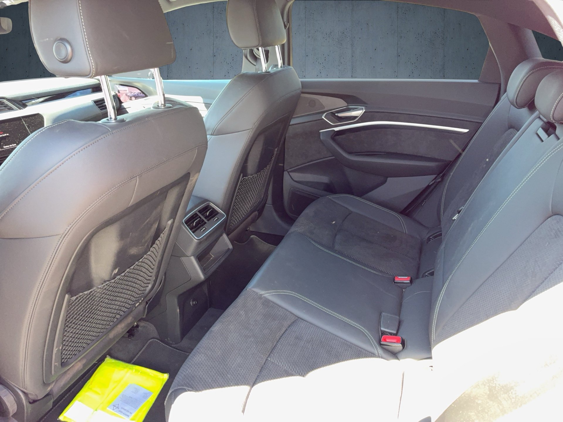 e-tron Sportback advanced 55 qu.-11