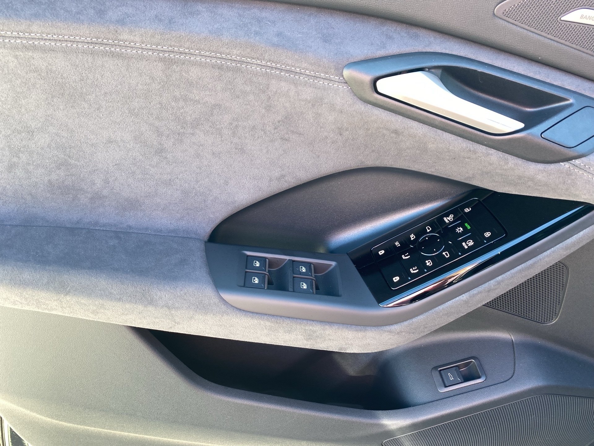 Q6 SUV S line business e-tron performance-16
