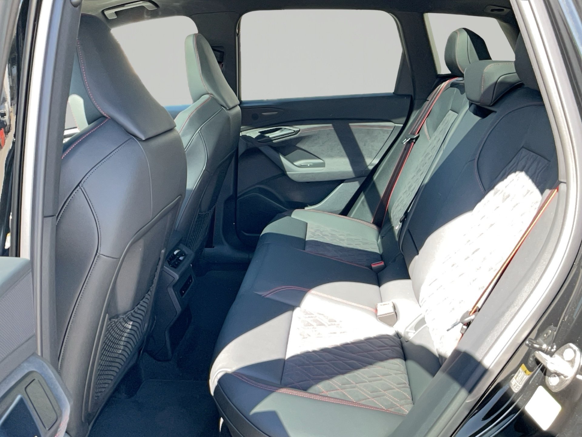 Q6 SUV S line business e-tron performance-11