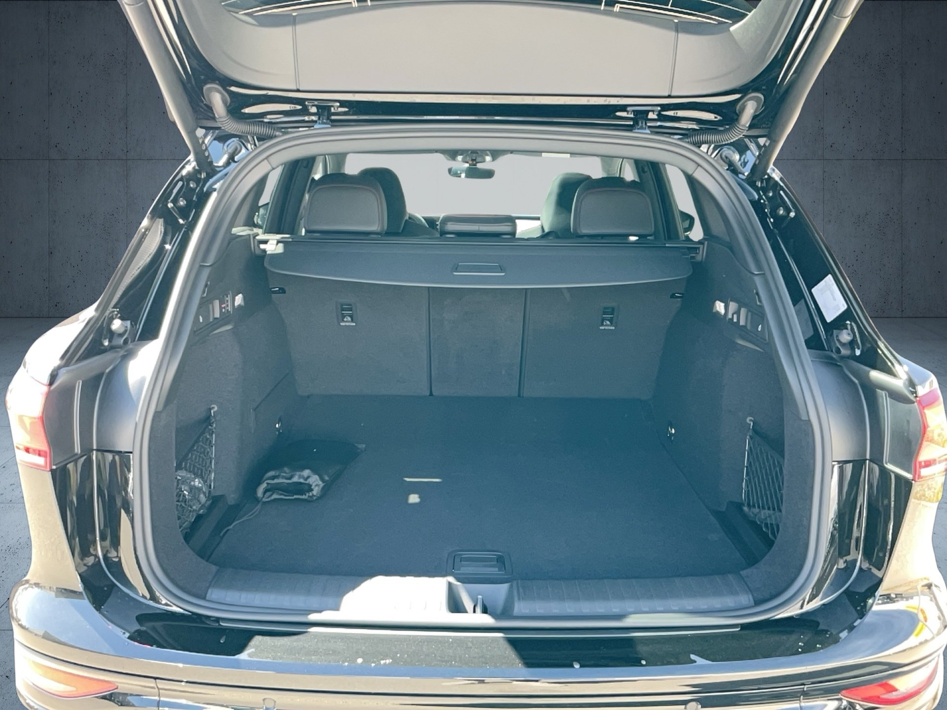 Q6 SUV S line business e-tron performance-12