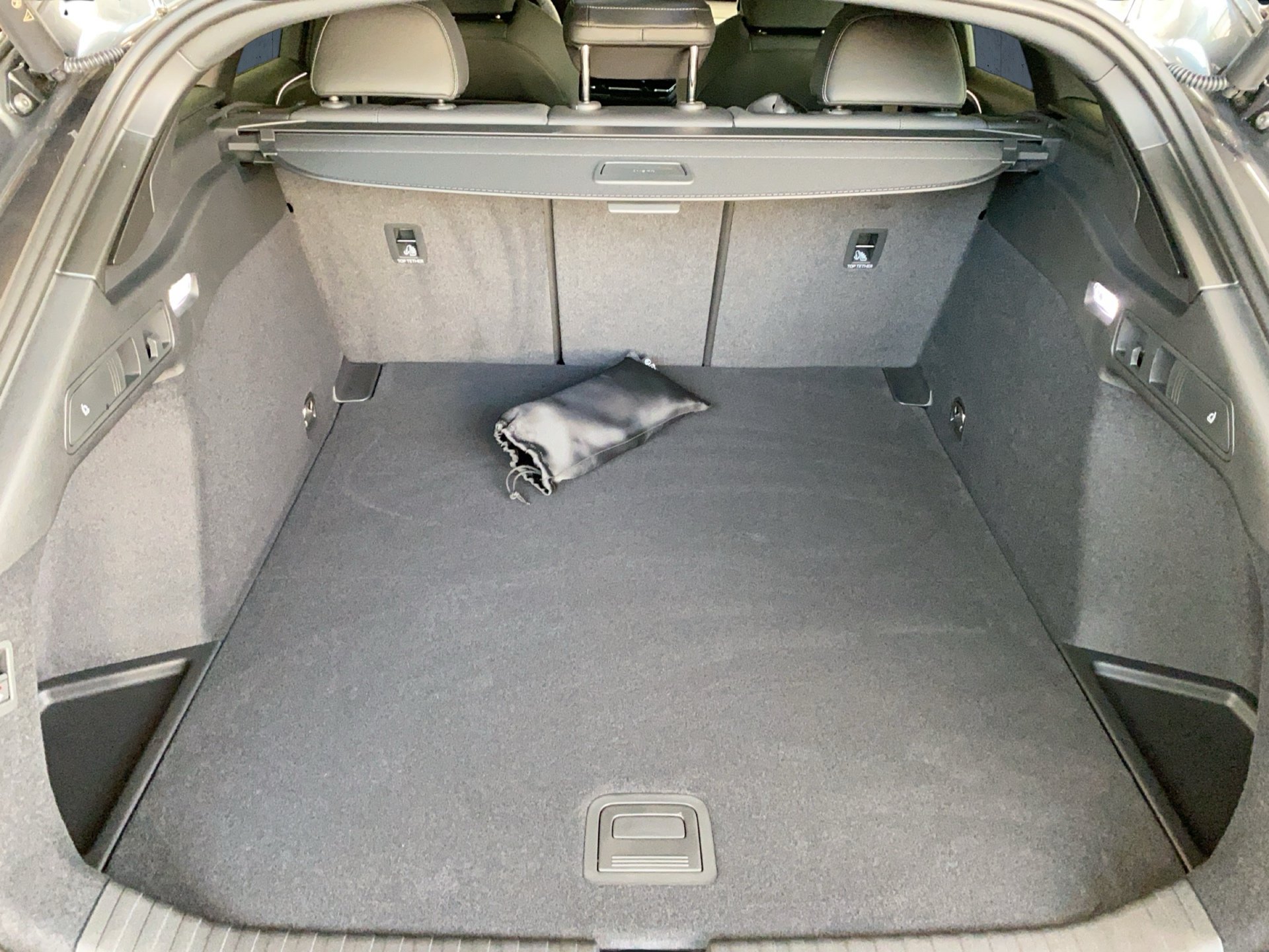 A6 e-tron Avant performance-10