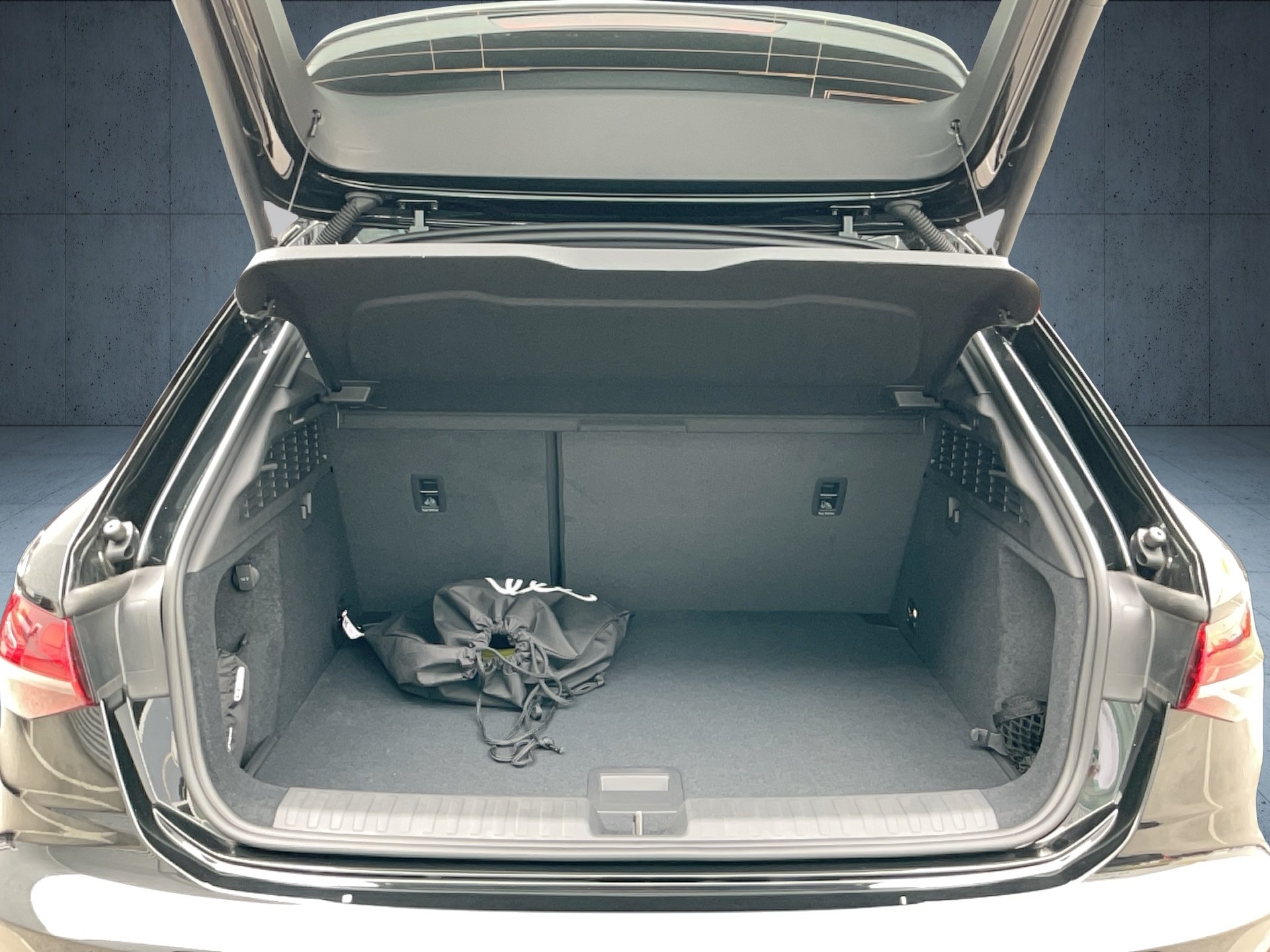 A3 Sportback S line 40 TFSI e S tr.-12