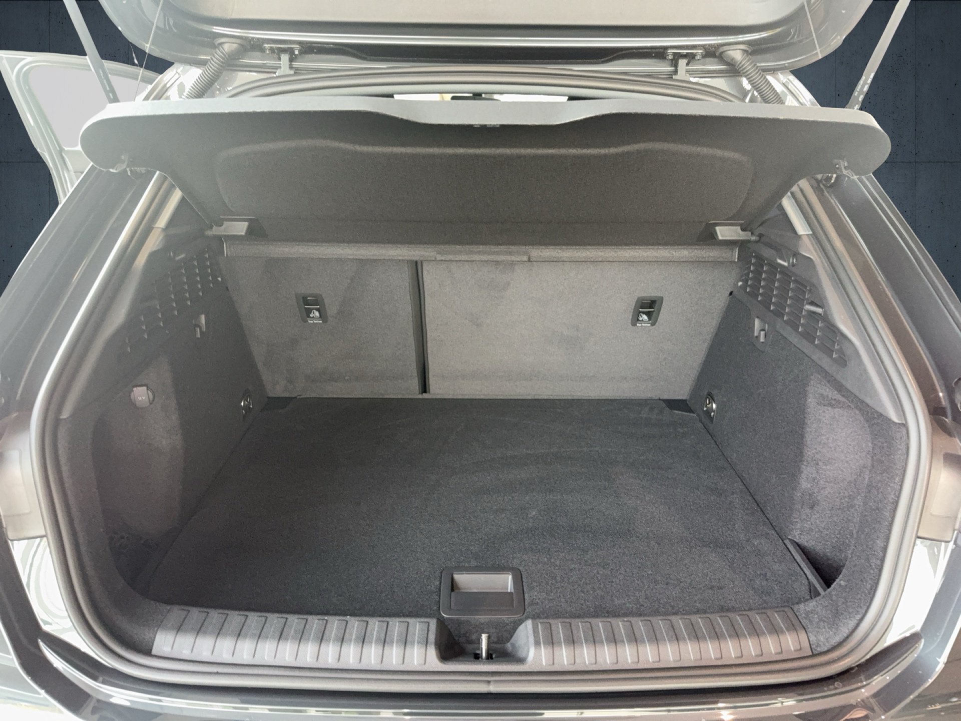 A3 Sportback advanced 35 TFSI S tr.-12