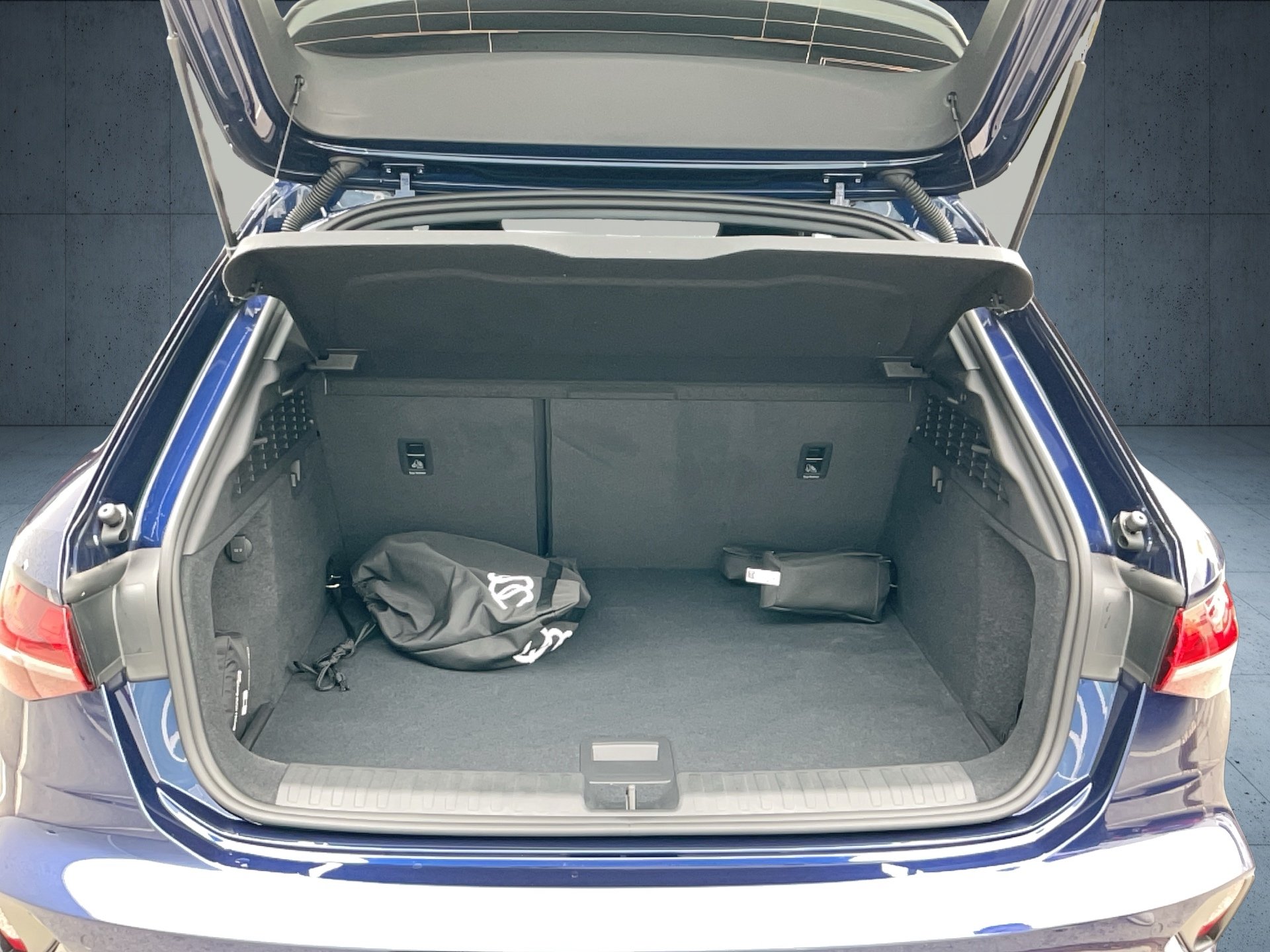 A3 Sportback S line 40 TFSI e S tr.-12