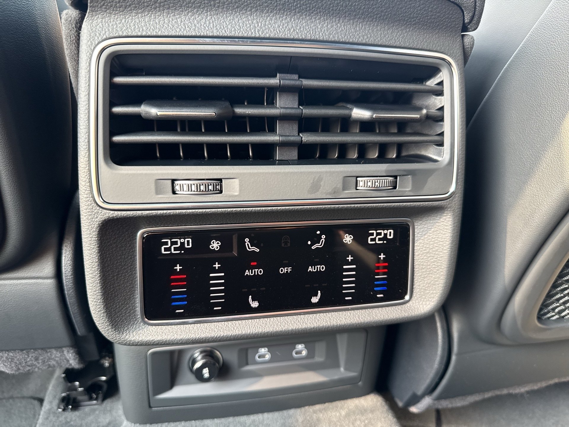 RS Q8 SUV performance tiptr.-17
