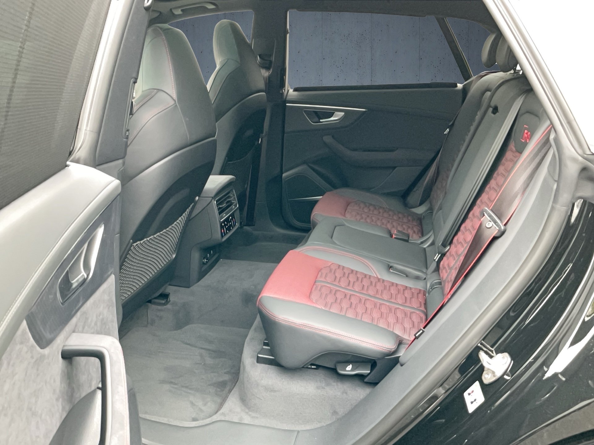 RS Q8 SUV performance tiptr.-11
