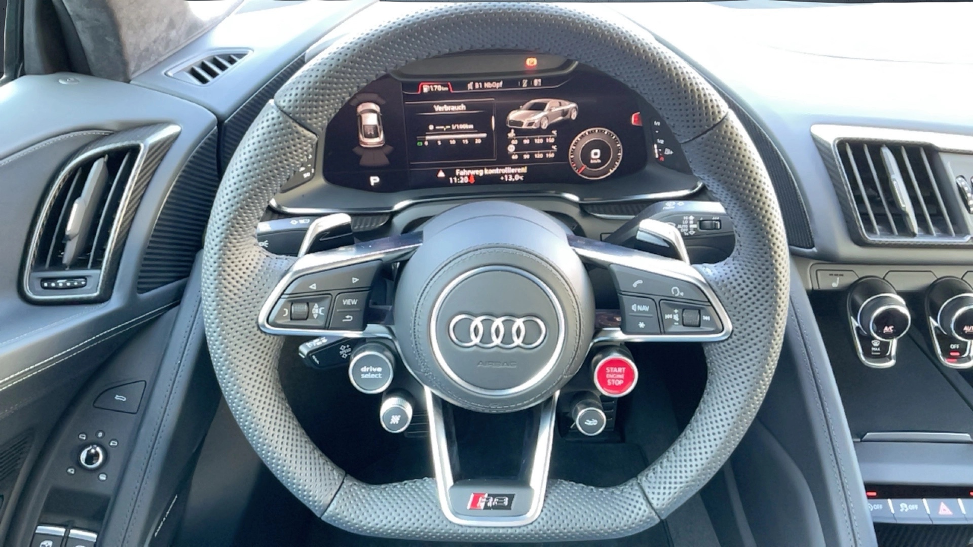 R8 Coupe V10 performance quattro S tronic-8