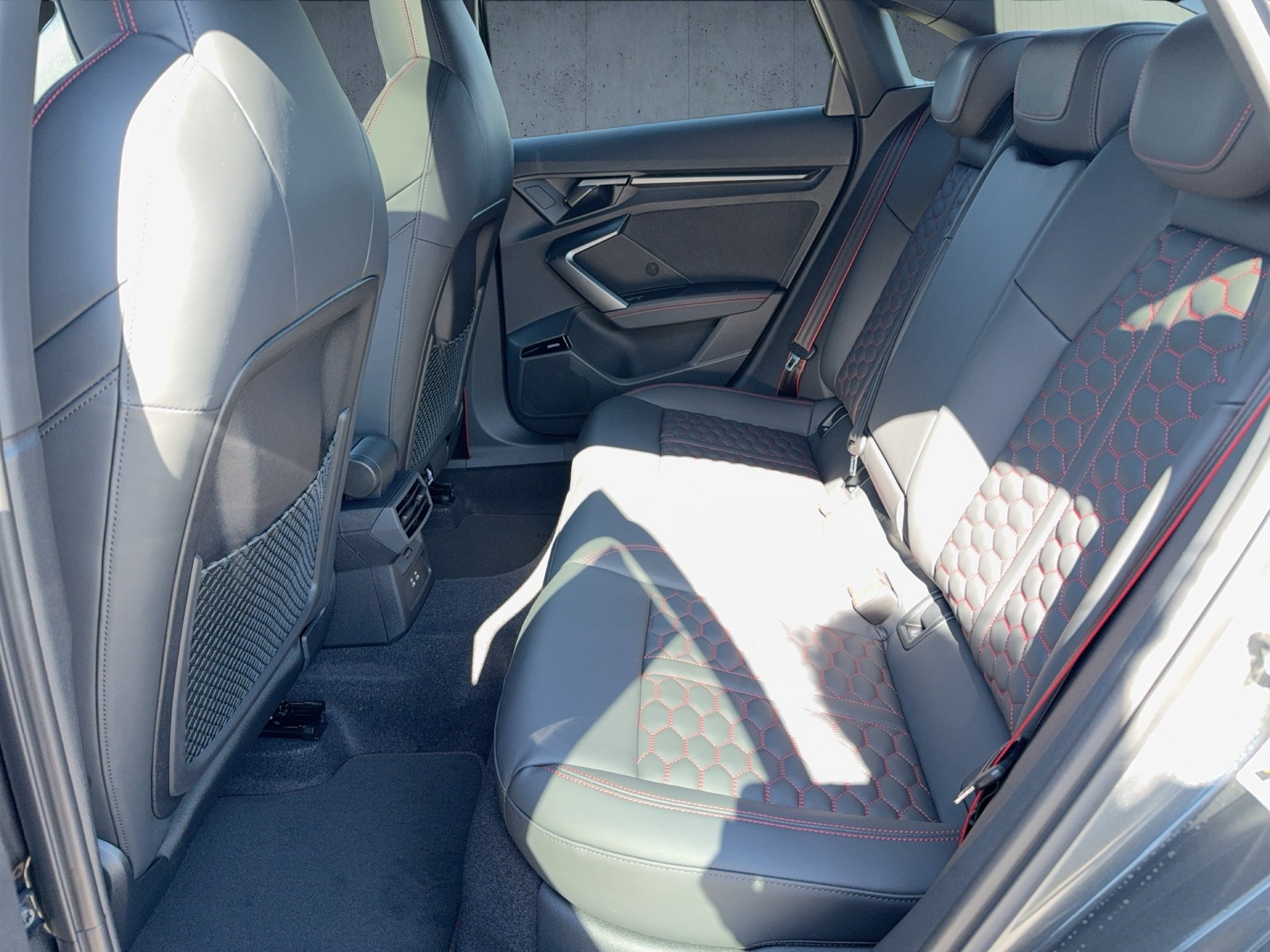 RS 3 Limousine S tr-11