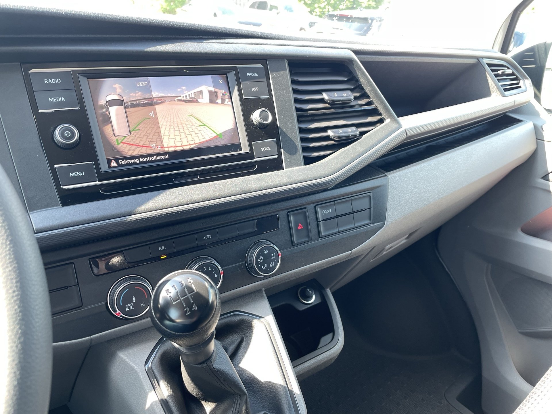 T6.1 Transporter Kasten 2.0 TDI-13