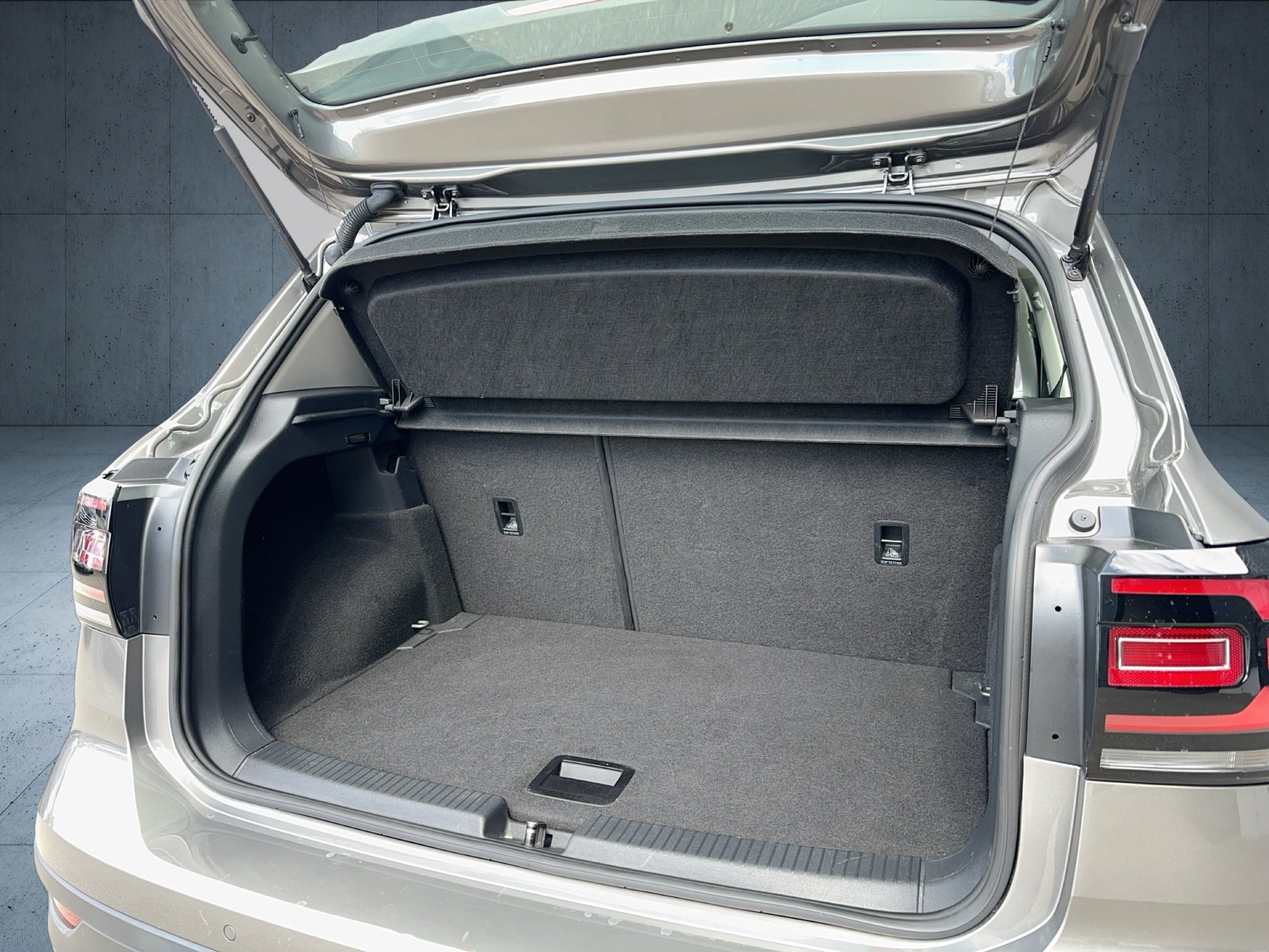 T-Cross Life 1.0 TSI DSG /AHK-11