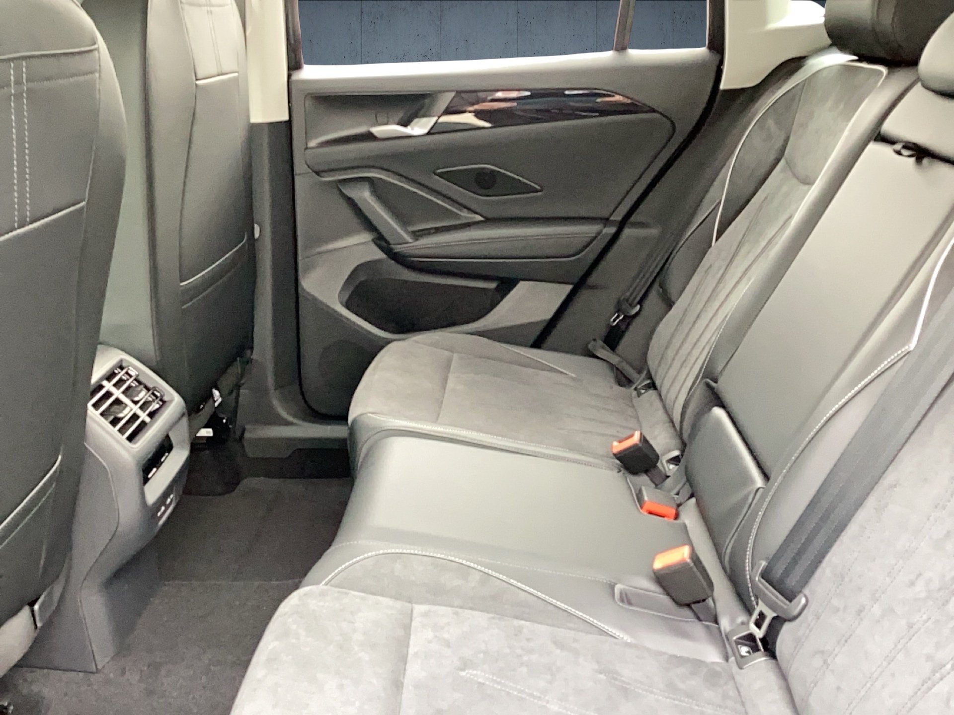 Tiguan Elegance 2.0 TDI-11